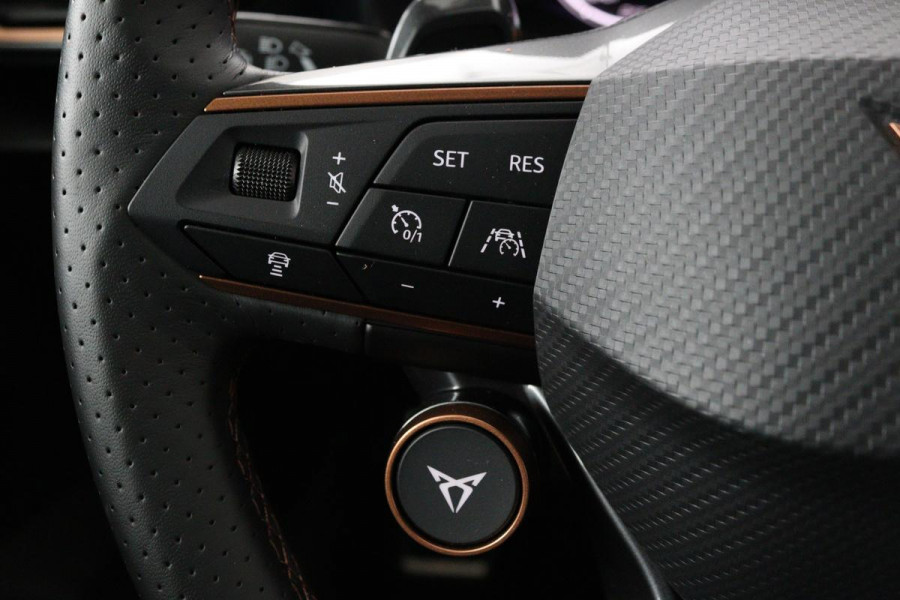 CUPRA Formentor 2.0 TSI VZ | 310pk | Panoramadak | Leder | 360 camera | Stoel & stuurverwarming | Adaptive cruise | Carplay | Keyless | Park Assist