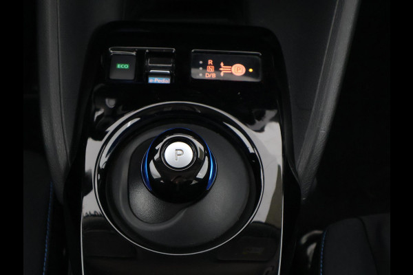 Nissan Leaf NISMO Pack N-Connecta 40 kWh | Accu 88% | Navigatie | Stoelverwarming | Privacy Glass |