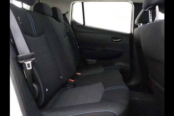 Nissan Leaf NISMO Pack N-Connecta 40 kWh | Accu 88% | Navigatie | Stoelverwarming | Privacy Glass |