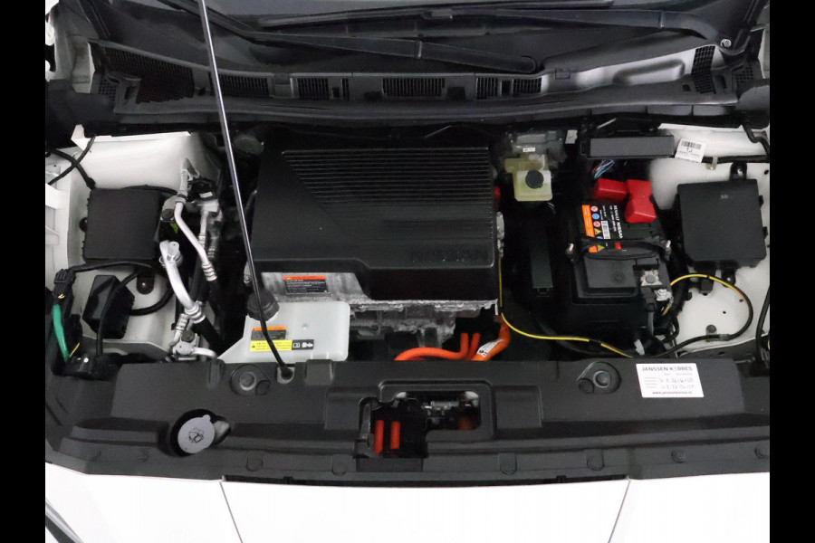 Nissan Leaf NISMO Pack N-Connecta 40 kWh | Accu 88% | Navigatie | Stoelverwarming | Privacy Glass |