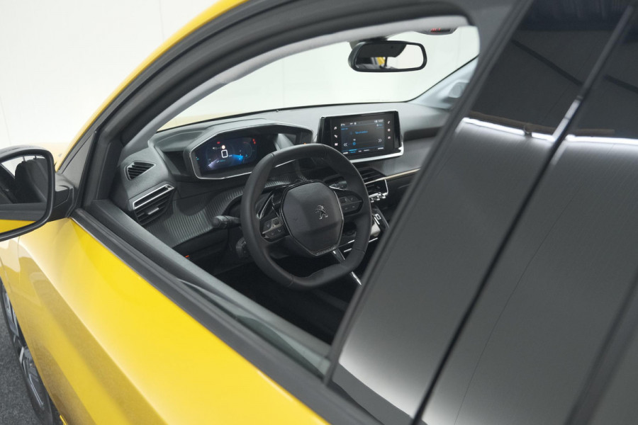 Peugeot 208 PureTech 100 Allure Pack | Adaptieve Cruise Control | Camera | Stoelverwarming | Apple Carplay | Parkeersensoren