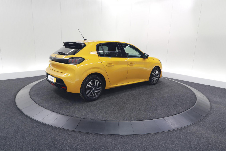 Peugeot 208 PureTech 100 Allure Pack | Adaptieve Cruise Control | Camera | Stoelverwarming | Apple Carplay | Parkeersensoren