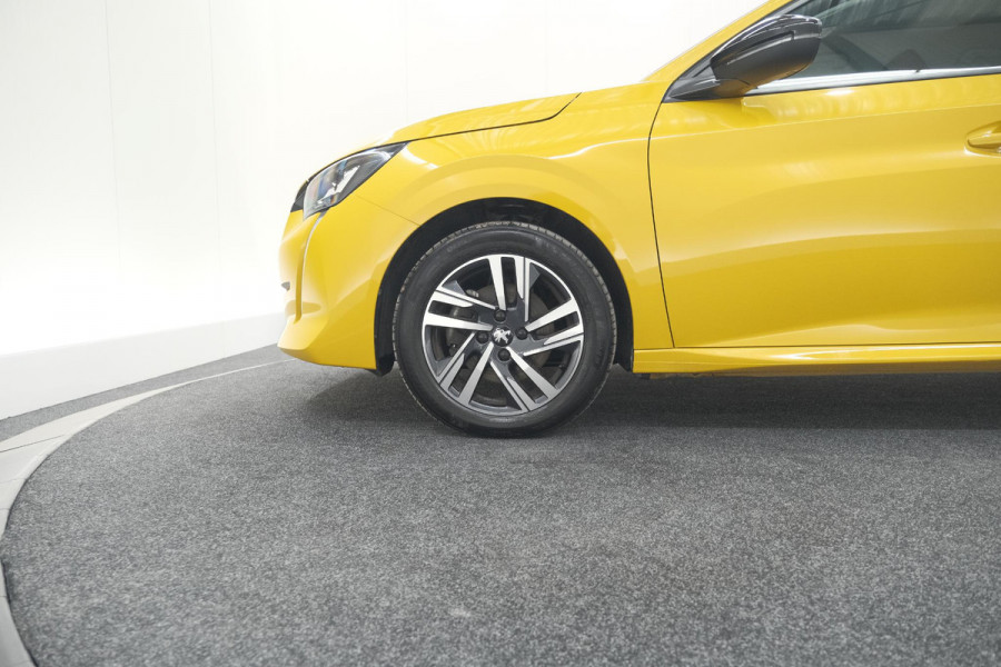 Peugeot 208 PureTech 100 Allure Pack | Adaptieve Cruise Control | Camera | Stoelverwarming | Apple Carplay | Parkeersensoren