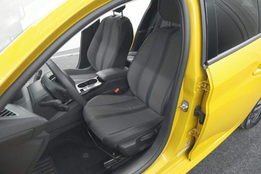 Peugeot 208 PureTech 100 Allure Pack | Adaptieve Cruise Control | Camera | Stoelverwarming | Apple Carplay | Parkeersensoren