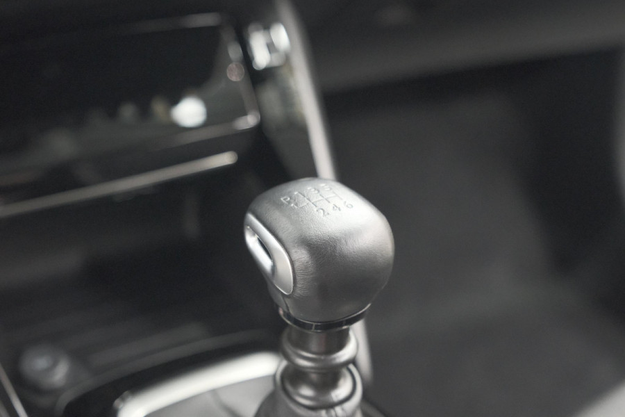 Peugeot 208 PureTech 100 Allure Pack | Adaptieve Cruise Control | Camera | Stoelverwarming | Apple Carplay | Parkeersensoren
