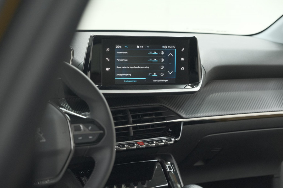 Peugeot 208 PureTech 100 Allure Pack | Adaptieve Cruise Control | Camera | Stoelverwarming | Apple Carplay | Parkeersensoren