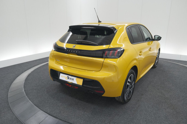 Peugeot 208 PureTech 100 Allure Pack | Adaptieve Cruise Control | Camera | Stoelverwarming | Apple Carplay | Parkeersensoren