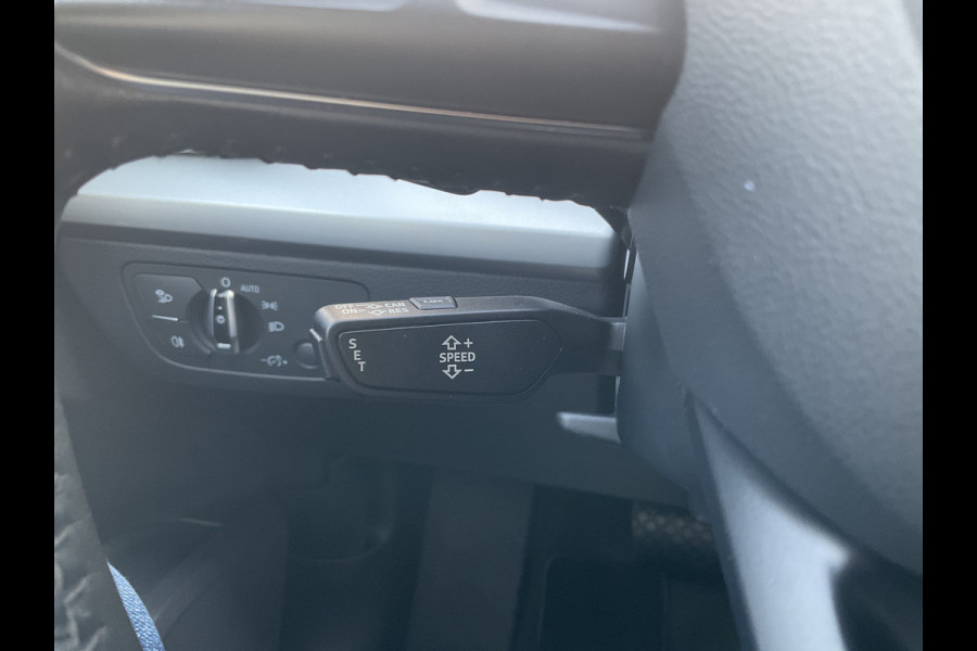 Audi Q5 2.0TDI 191pk Aut Grijs-Kenteken Trekhaak Automaat Nav/Cruise Stoelverw!