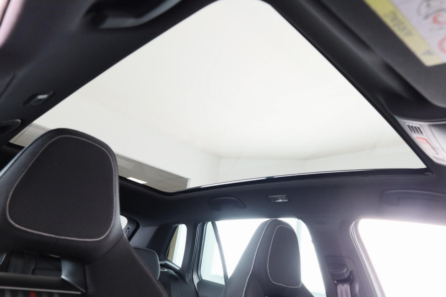 Škoda Kamiq Monte Carlo 1.0 TSI 115 pk 6 versn. Hand | Led Matrix | Winter pakket | Panoramadak | Achteruitrijcamera