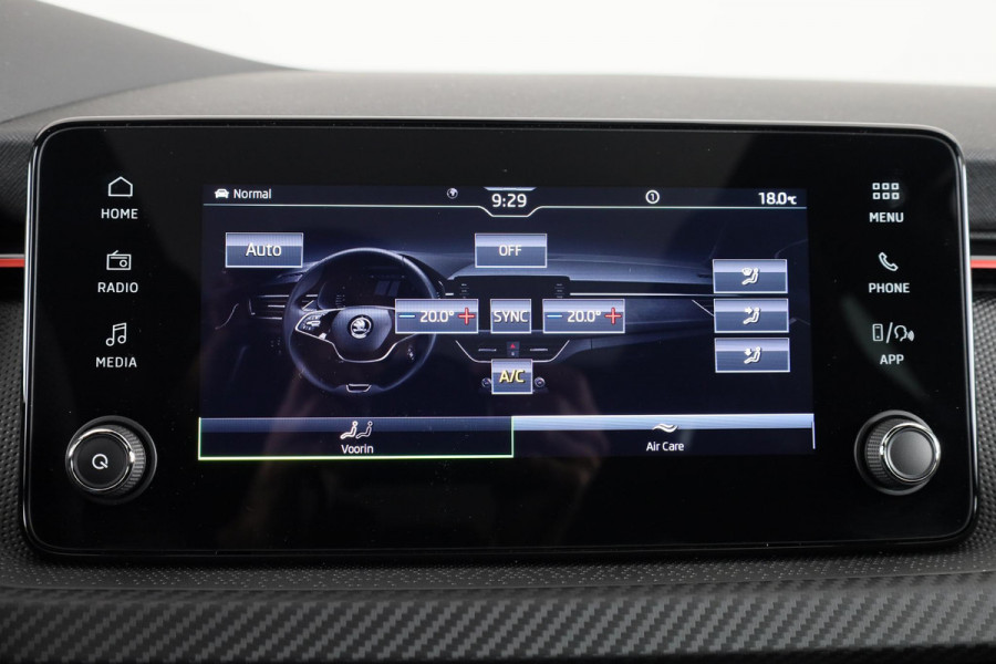 Škoda Kamiq Monte Carlo 1.0 TSI 115 pk 6 versn. Hand | Led Matrix | Winter pakket | Panoramadak | Achteruitrijcamera
