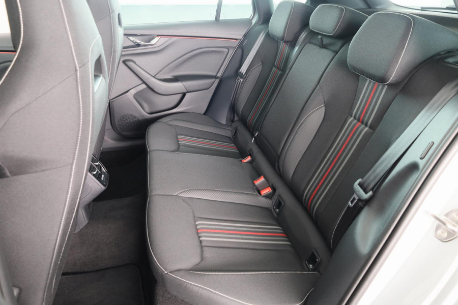 Škoda Kamiq Monte Carlo 1.0 TSI 115 pk 6 versn. Hand | Led Matrix | Winter pakket | Panoramadak | Achteruitrijcamera