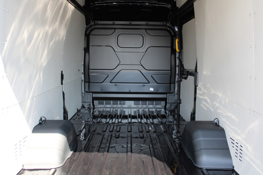 Ford Transit 350 2.0 TDCI L4H3 Trend 165pk - 3500kg trekgewicht - Dubbellucht - 360 Camera - ACC - Trekhaak - Navigatie - Carplay - Rijklaar