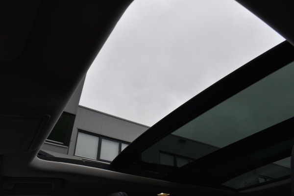 Ford Focus 1.5 EcoBoost ST Line Business Vignale Pano HUD Lane Stuurvw. Camera