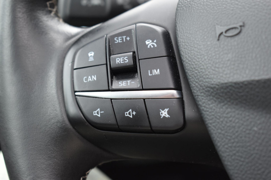 Ford Focus 1.5 EcoBoost ST Line Business Vignale Pano HUD Lane Stuurvw. Camera