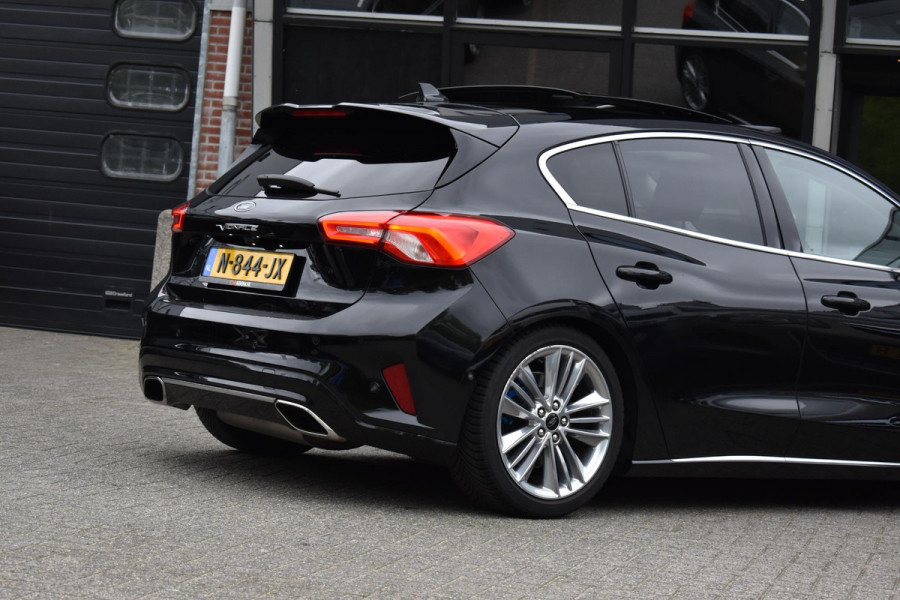 Ford Focus 1.5 EcoBoost ST Line Business Vignale Pano HUD Lane Stuurvw. Camera