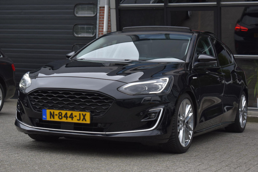 Ford Focus 1.5 EcoBoost ST Line Business Vignale Pano HUD Lane Stuurvw. Camera
