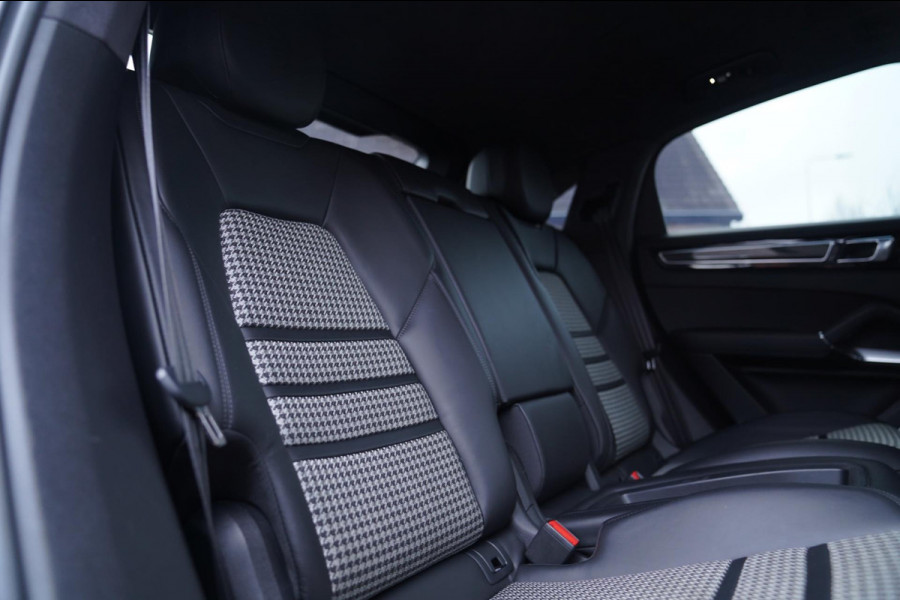 Porsche Cayenne Coupé 4.0 Turbo S E-Hybrid | TECHART | BRIXTON 23'' | Keramisch | TurboGT | 685PK | Burmester | Dealer onderhouden