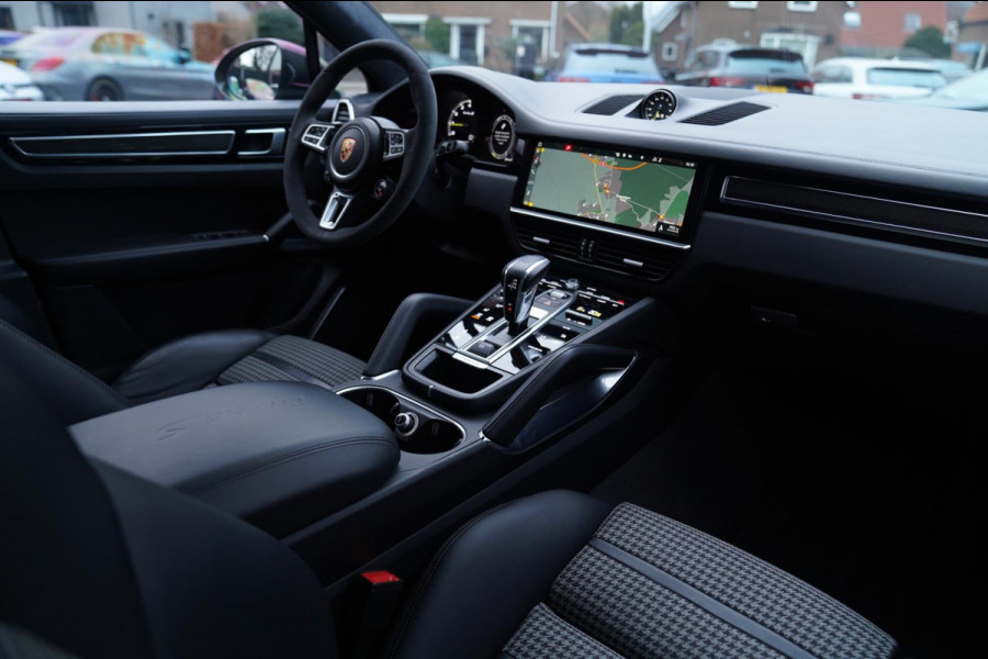 Porsche Cayenne Coupé 4.0 Turbo S E-Hybrid | TECHART | BRIXTON 23'' | Keramisch | TurboGT | 685PK | Burmester | Dealer onderhouden