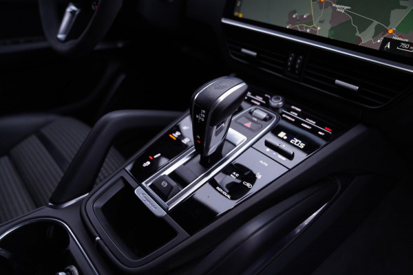 Porsche Cayenne Coupé 4.0 Turbo S E-Hybrid | TECHART | BRIXTON 23'' | Keramisch | TurboGT | 685PK | Burmester | Dealer onderhouden