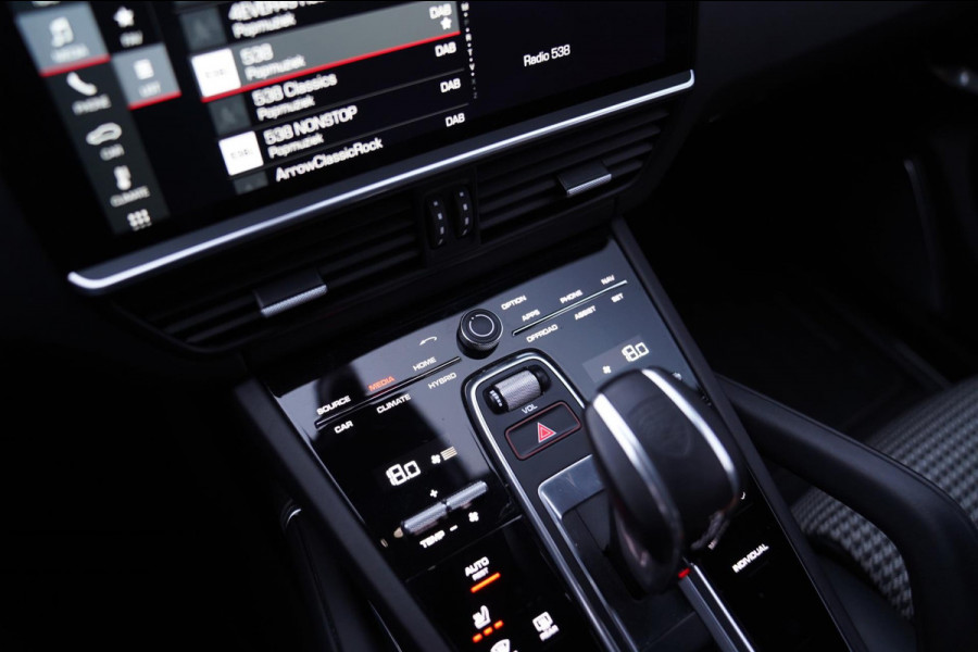 Porsche Cayenne Coupé 4.0 Turbo S E-Hybrid | TECHART | BRIXTON 23'' | Keramisch | TurboGT | 685PK | Burmester | Dealer onderhouden