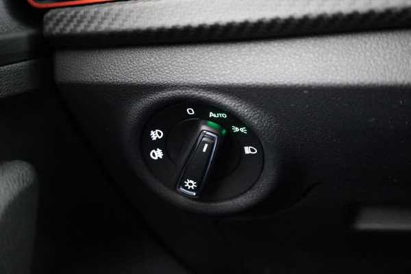 Škoda Kamiq Monte Carlo 1.0 TSI 115 pk 7 versn. DSG Panoramadak | Adaptive Cruise Control | Blind Spot | Stoelverwarming | Automaat