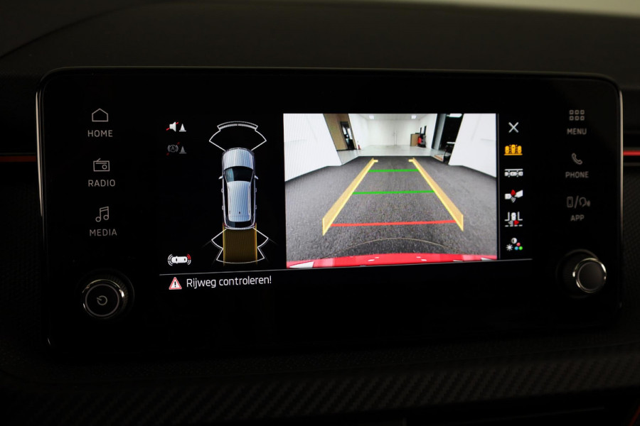 Škoda Kamiq Monte Carlo 1.0 TSI 115 pk 7 versn. DSG Panoramadak | Adaptive Cruise Control | Blind Spot | Stoelverwarming | Automaat