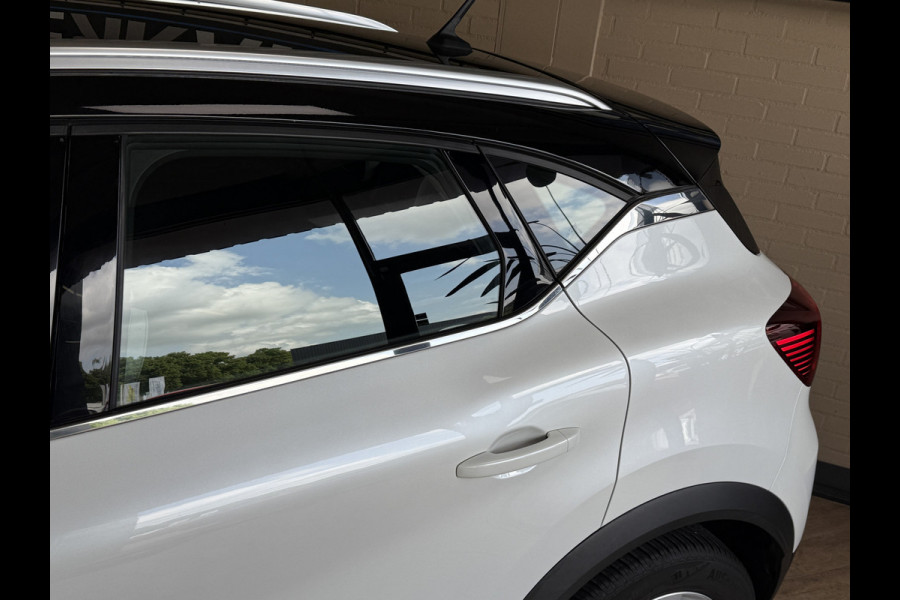 Renault Captur 1.3 TCe 130PK Intens | Navi | Camera | 17 " | PDC V+A | CarPlay 100% Dealer onderhouden!