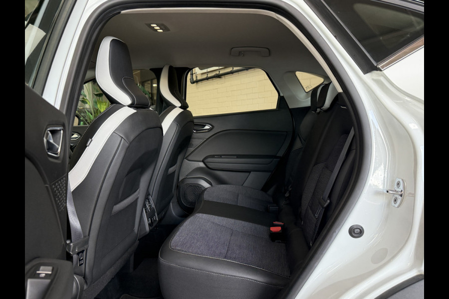 Renault Captur 1.3 TCe 130PK Intens | Navi | Camera | 17 " | PDC V+A | CarPlay 100% Dealer onderhouden!