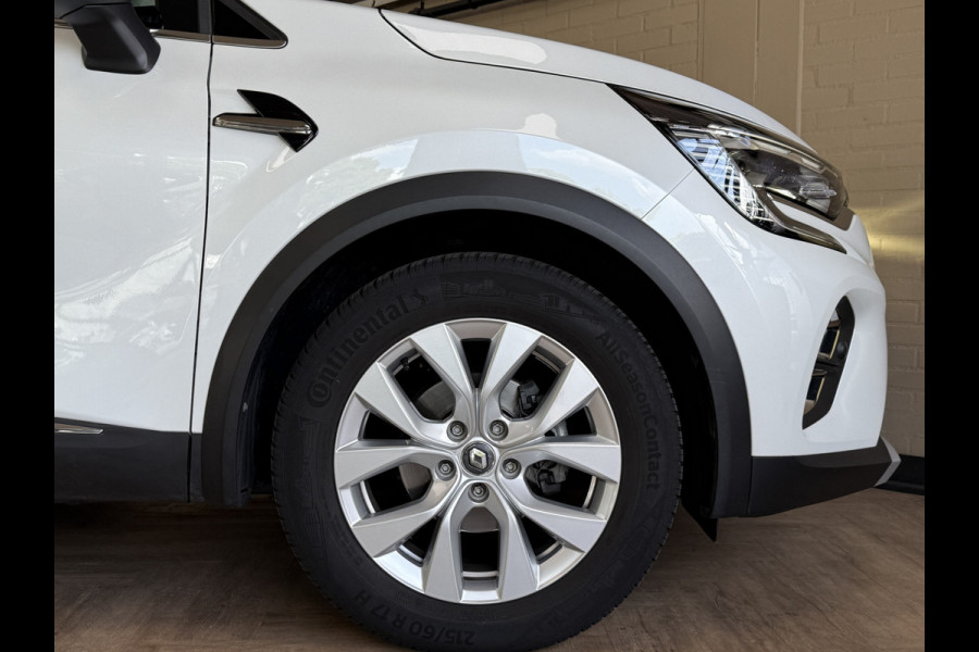 Renault Captur 1.3 TCe 130PK Intens | Navi | Camera | 17 " | PDC V+A | CarPlay 100% Dealer onderhouden!