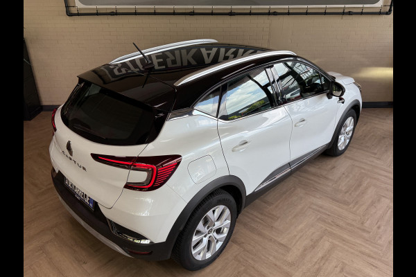Renault Captur 1.3 TCe 130PK Intens | Navi | Camera | 17 " | PDC V+A | CarPlay 100% Dealer onderhouden!
