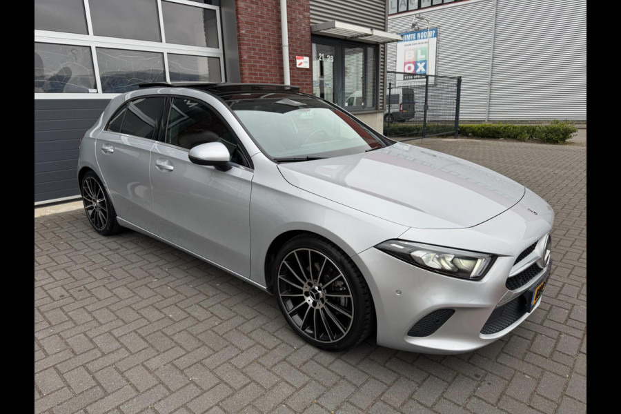 Mercedes-Benz A-Klasse A200 LED Pano Widescreen Camera Navi