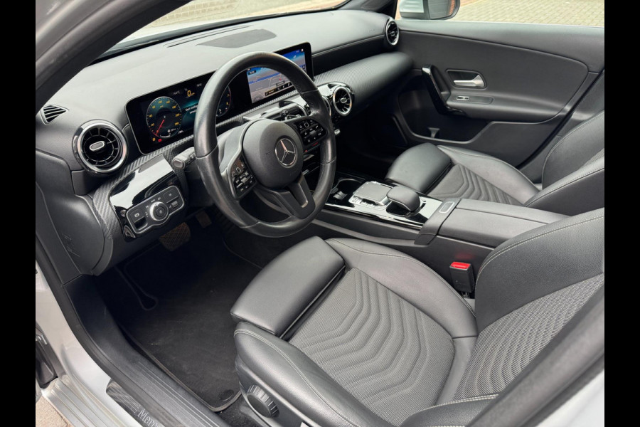 Mercedes-Benz A-Klasse A200 LED Pano Widescreen Camera Navi