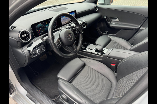 Mercedes-Benz A-Klasse A200 LED Pano Widescreen Camera Navi