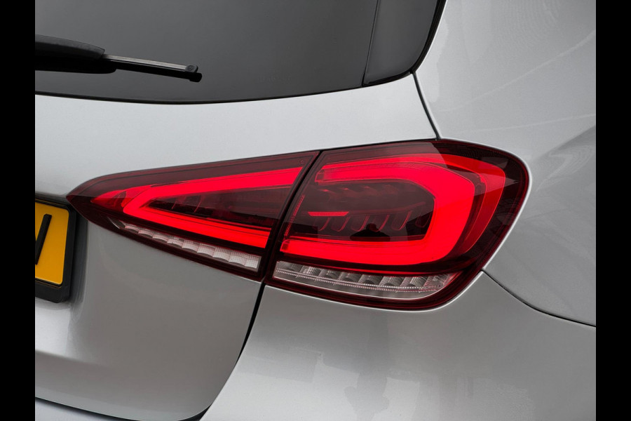 Mercedes-Benz A-Klasse A200 LED Pano Widescreen Camera Navi