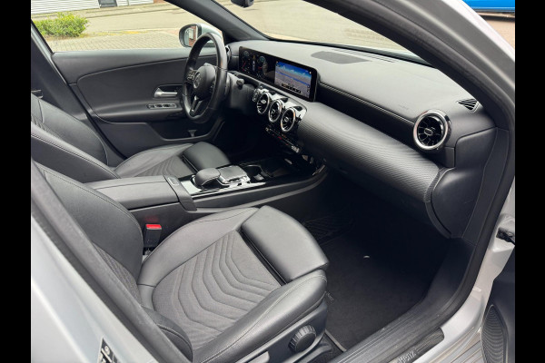 Mercedes-Benz A-Klasse A200 LED Pano Widescreen Camera Navi