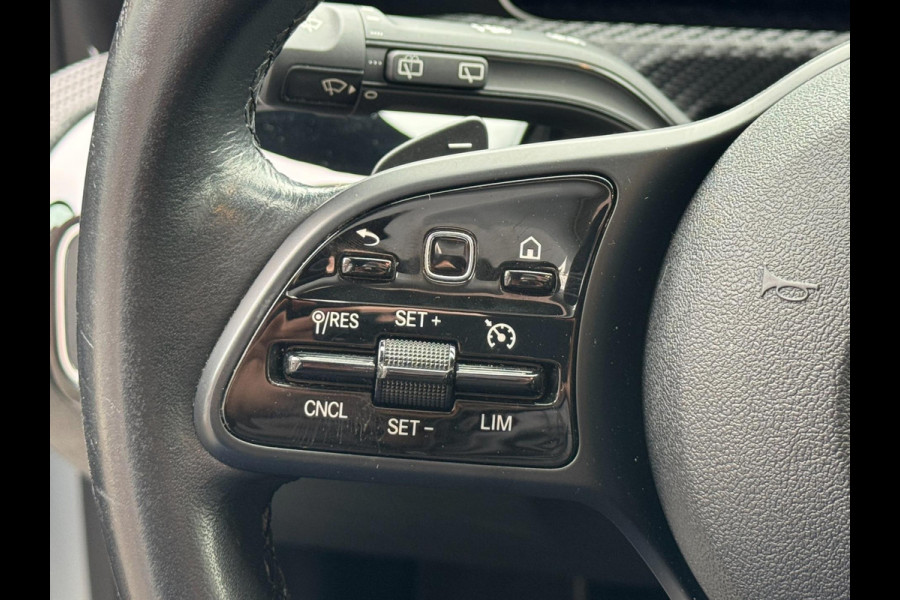 Mercedes-Benz A-Klasse A200 LED Pano Widescreen Camera Navi