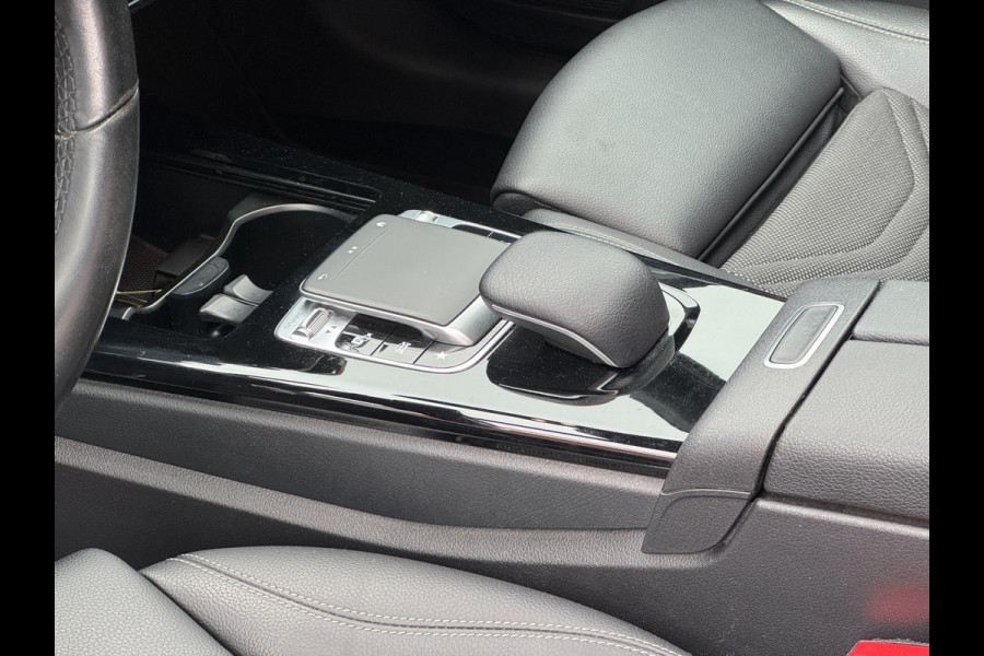 Mercedes-Benz A-Klasse A200 LED Pano Widescreen Camera Navi