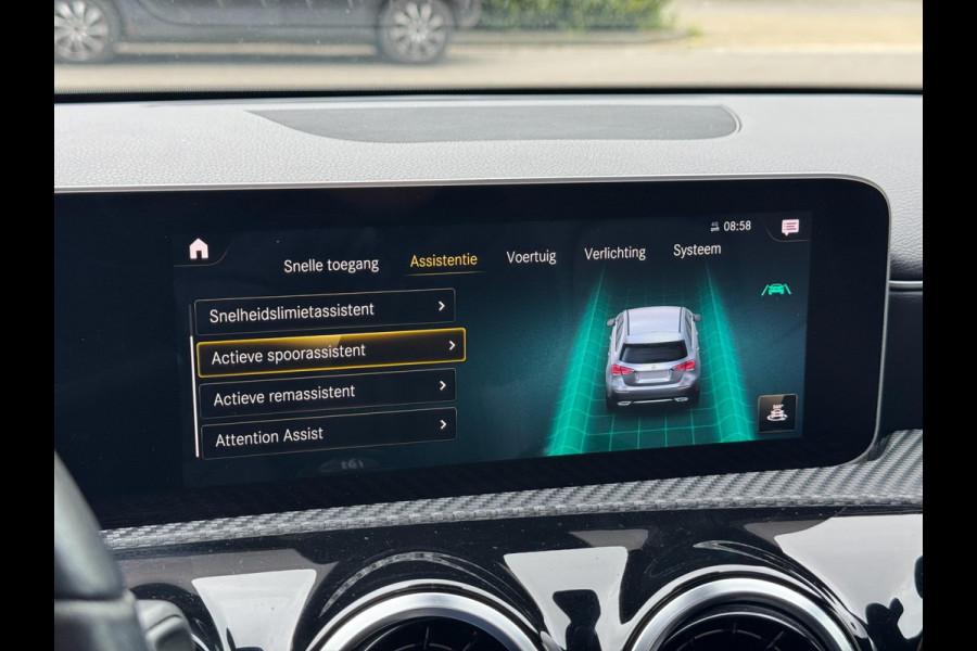 Mercedes-Benz A-Klasse A200 LED Pano Widescreen Camera Navi