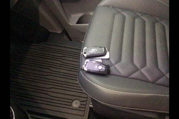 Ford Tourneo Custom 340 2.5 PHEV L2H1 Titanium X 232pk | PLUG-IN Hybrid | 2.500kg Trekgewicht | Adaptieve Cruise | Winterpack | 8pers. | Incl. BTW/BPM | Verlengde Fabrieksgarantie tot 10-2028