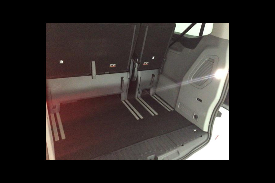 Ford Tourneo Custom 340 2.5 PHEV L2H1 Titanium X 232pk | PLUG-IN Hybrid | 2.500kg Trekgewicht | Adaptieve Cruise | Winterpack | 8pers. | Incl. BTW/BPM | Verlengde Fabrieksgarantie tot 10-2028