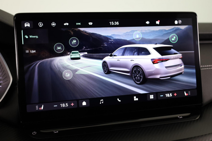 Škoda Octavia Combi 1.5 TSI MHEV Sportline Business Led Matrix | 19 inch | Black pakket | Panoramadak | Elek. stoel | Stoelverwarming voor + achter | Travel Assist | Adaptive Cruise