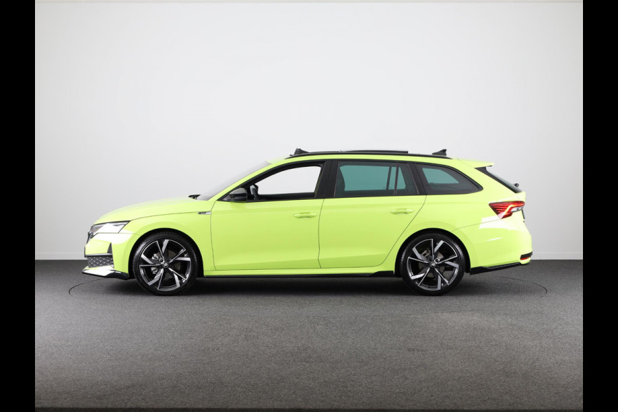Škoda Octavia Combi 1.5 TSI MHEV Sportline Business Led Matrix | 19 inch | Black pakket | Panoramadak | Elek. stoel | Stoelverwarming voor + achter | Travel Assist | Adaptive Cruise