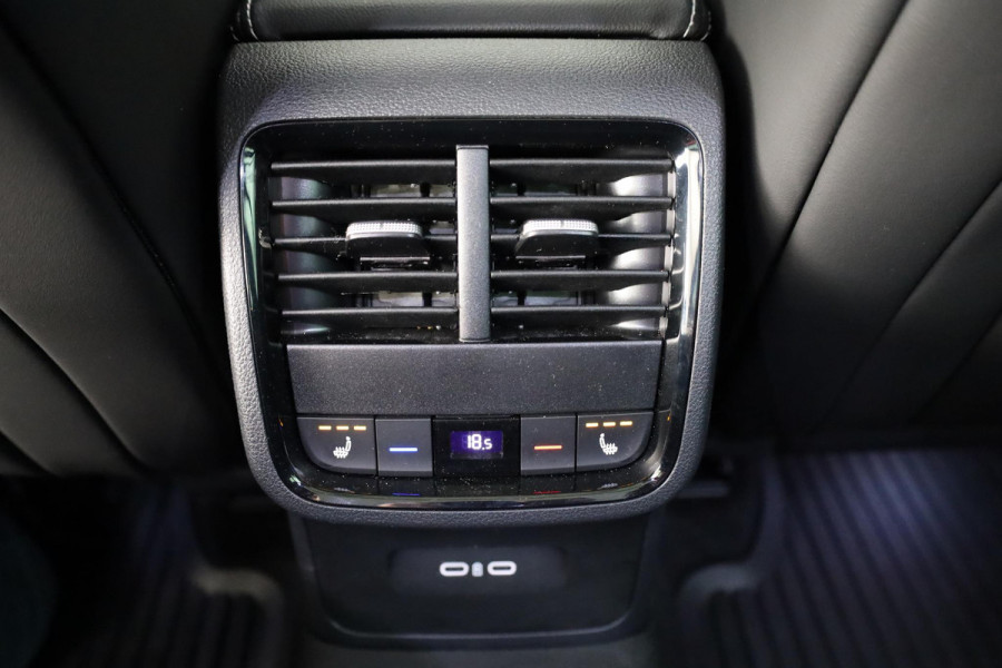 Škoda Octavia Combi 1.5 TSI MHEV Sportline Business Led Matrix | 19 inch | Black pakket | Panoramadak | Elek. stoel | Stoelverwarming voor + achter | Travel Assist | Adaptive Cruise