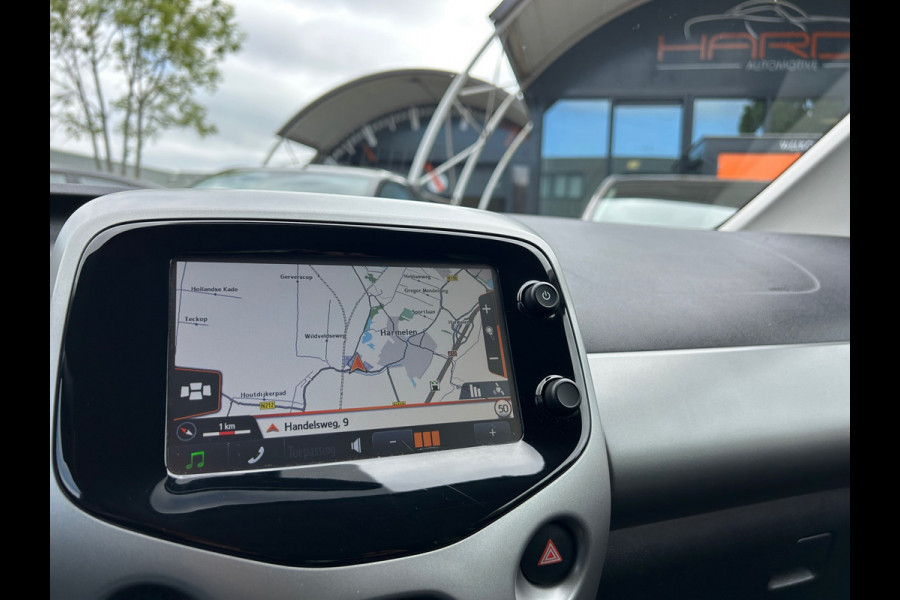 Toyota Aygo 1.0 VVT-i X-PLAY NAVI CAMERA SCHERM NL-AUTO