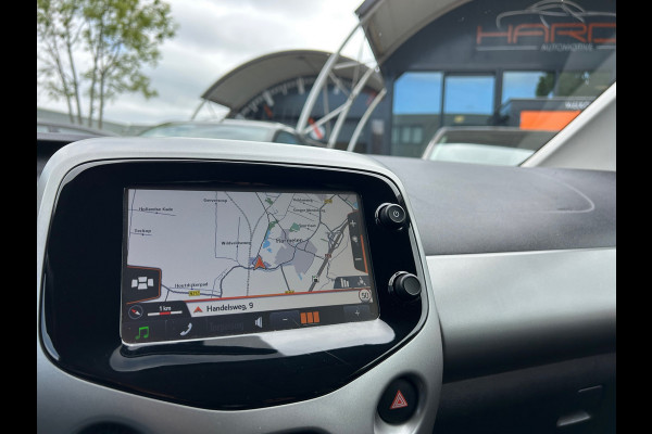 Toyota Aygo 1.0 VVT-i X-PLAY NAVI CAMERA SCHERM NL-AUTO