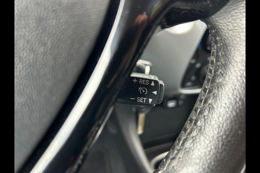 Toyota Aygo 1.0 VVT-i X-PLAY NAVI CAMERA SCHERM NL-AUTO