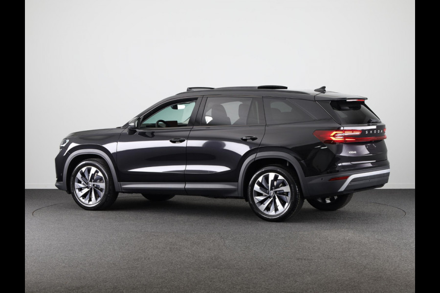 Škoda Kodiaq 1.5 TSI m-HEV Business Edition 7p. | 7 Persoons | Panoramadak | Leder zwart | Trekhaak wegklapbaar | Light & view pakket | Winter pakket | Head-up | Verwarmbare voorruit | Comfort pakket plus | 19 inch lichtmetalen velgen