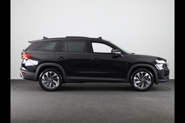 Škoda Kodiaq 1.5 TSI m-HEV Business Edition 7p. | 7 Persoons | Panoramadak | Leder zwart | Trekhaak wegklapbaar | Light & view pakket | Winter pakket | Head-up | Verwarmbare voorruit | Comfort pakket plus | 19 inch lichtmetalen velgen