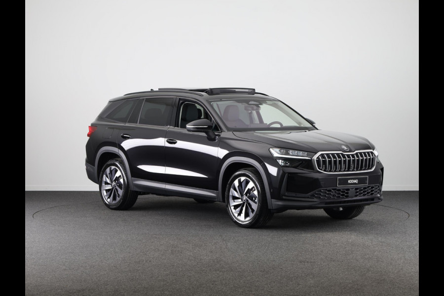 Škoda Kodiaq 1.5 TSI m-HEV Business Edition 7p. | 7 Persoons | Panoramadak | Leder zwart | Trekhaak wegklapbaar | Light & view pakket | Winter pakket | Head-up | Verwarmbare voorruit | Comfort pakket plus | 19 inch lichtmetalen velgen