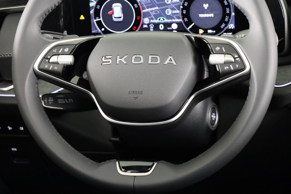 Škoda Kodiaq 1.5 TSI m-HEV Business Edition 7p. | 7 Persoons | Panoramadak | Leder zwart | Trekhaak wegklapbaar | Light & view pakket | Winter pakket | Head-up | Verwarmbare voorruit | Comfort pakket plus | 19 inch lichtmetalen velgen